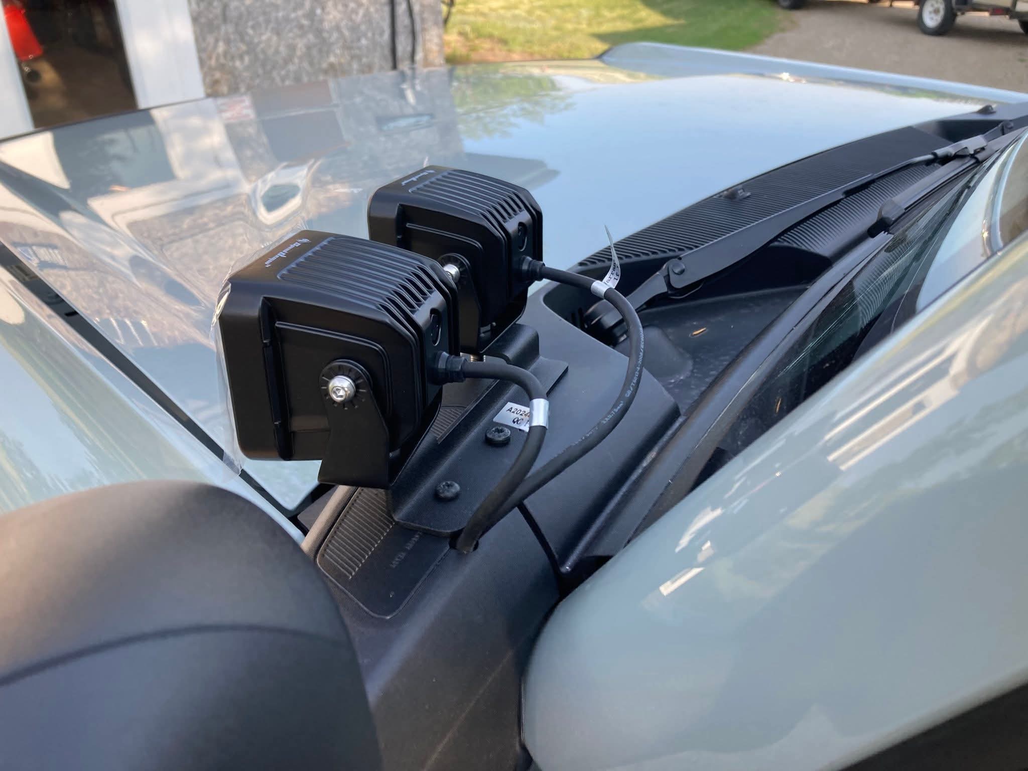 Ford Bronco Hood Hinge (A-pillar) Kit, 2021+, 10-30274